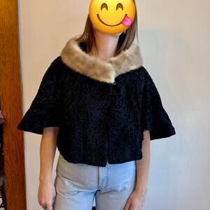 Black crushed velvet cape with real collar antique / vintage